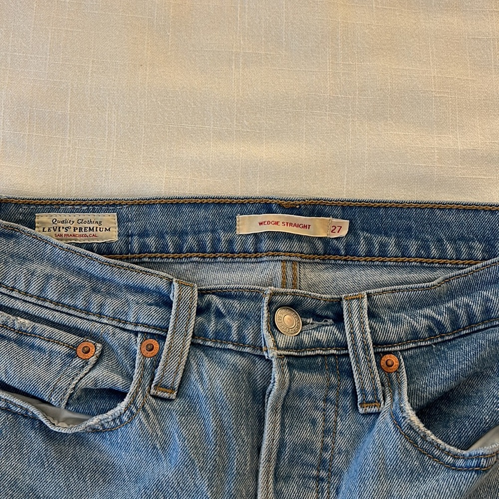 Levi’s Wedgie Straight